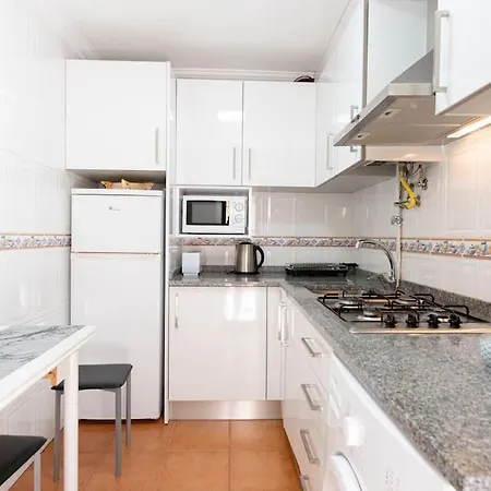 Apartment Rodrigues Family House 73a